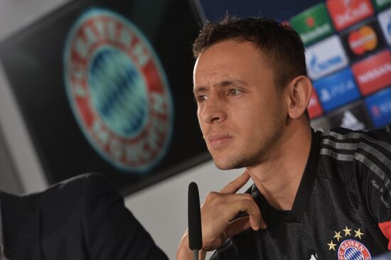 Football. Champions League. FC Bavaria on training session