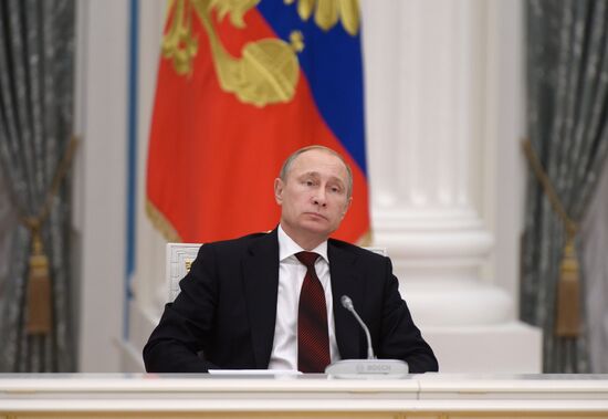 Vladimir Putin conducts meeting on enhancing state-run companies' effectiveness