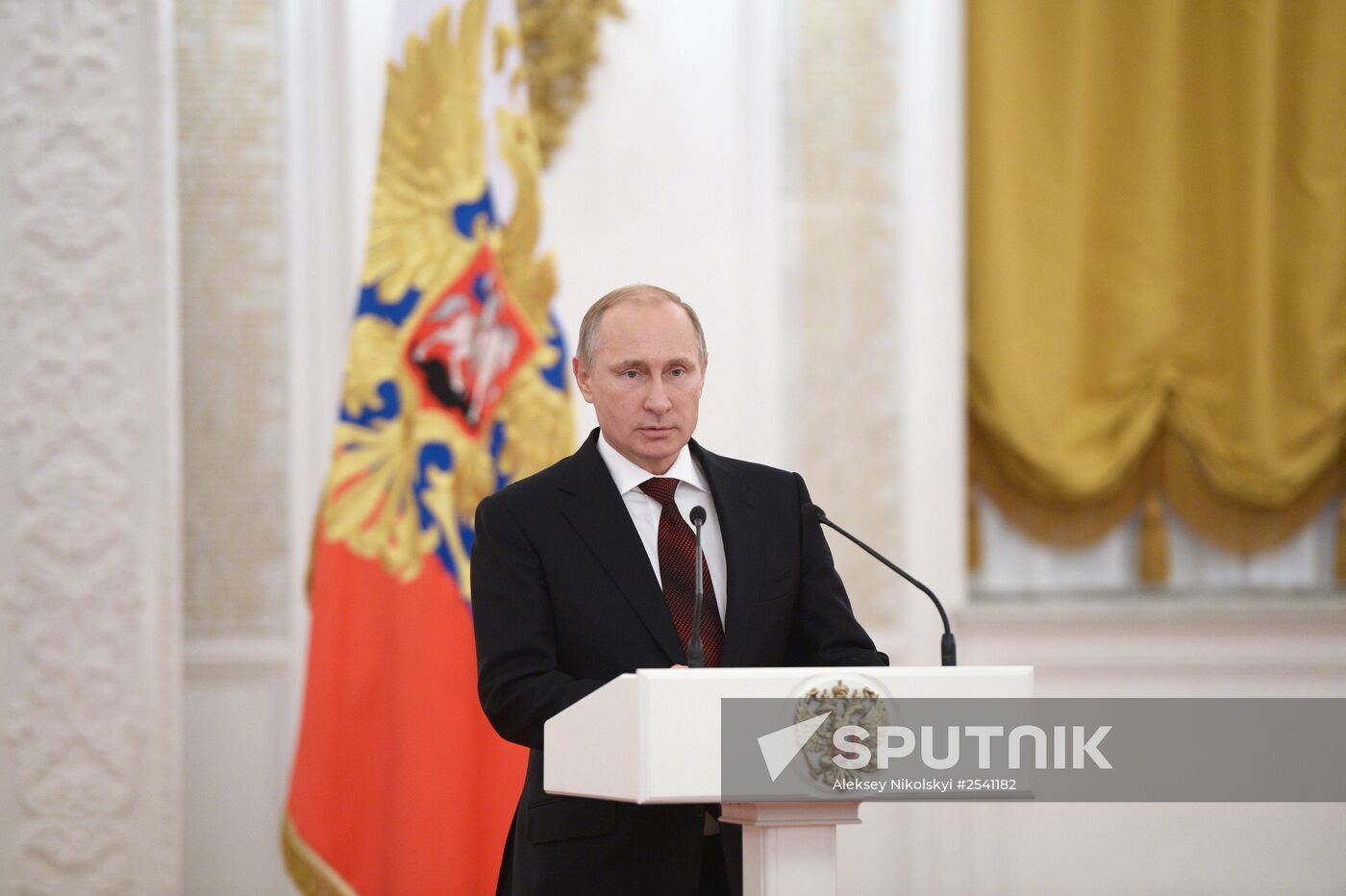 Vladimir Putin at ceremonial reception marking Heroes of the Fatherland Day