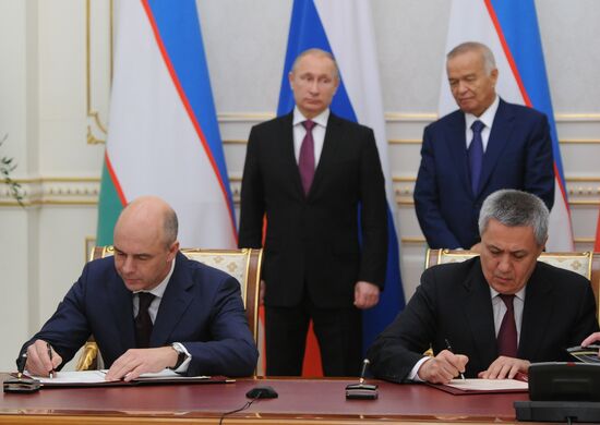 Vladimir Putin on official visit to Uzbekistan