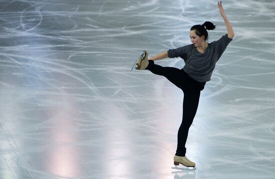 2014–15 Grand Prix of Figure Skating Final. Training sessions