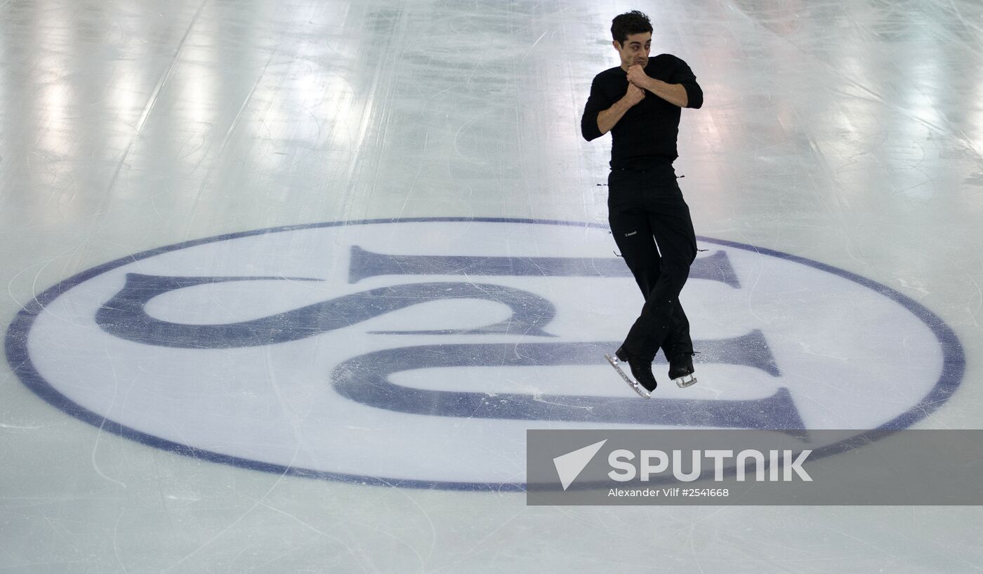 2014–15 Grand Prix of Figure Skating Final. Training sessions