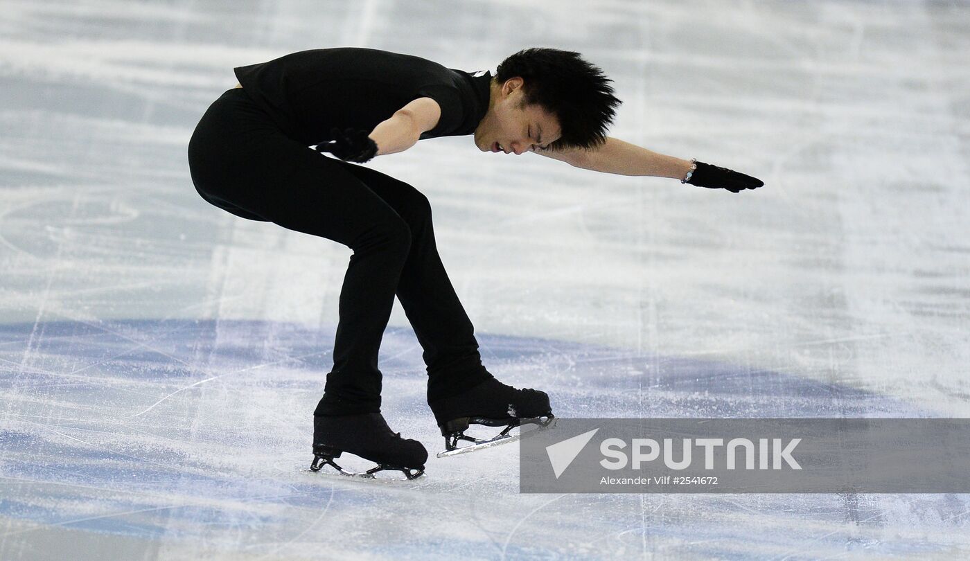 2014–15 Grand Prix of Figure Skating Final. Training sessions