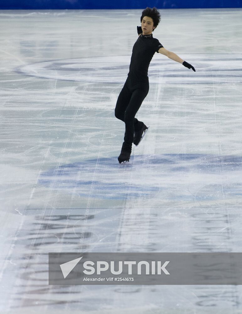 2014–15 Grand Prix of Figure Skating Final. Training sessions