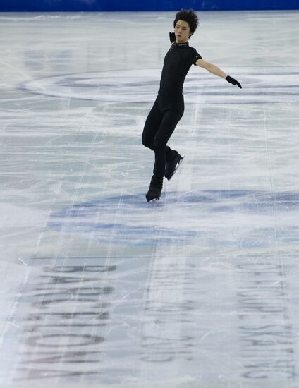 2014–15 Grand Prix of Figure Skating Final. Training sessions