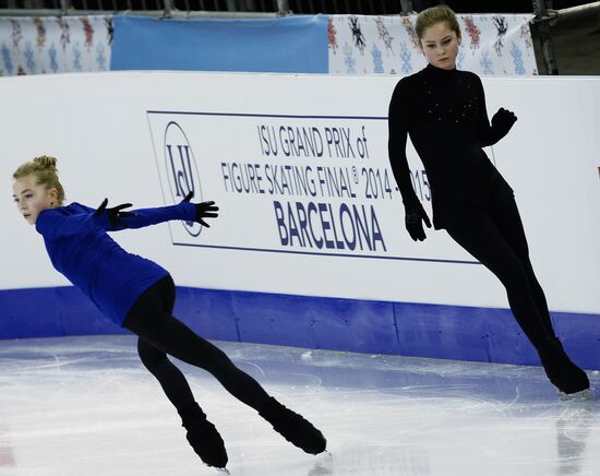 2014–15 Grand Prix of Figure Skating Final. Training sessions