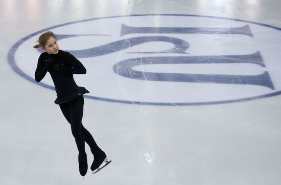 2014–15 Grand Prix of Figure Skating Final. Training sessions