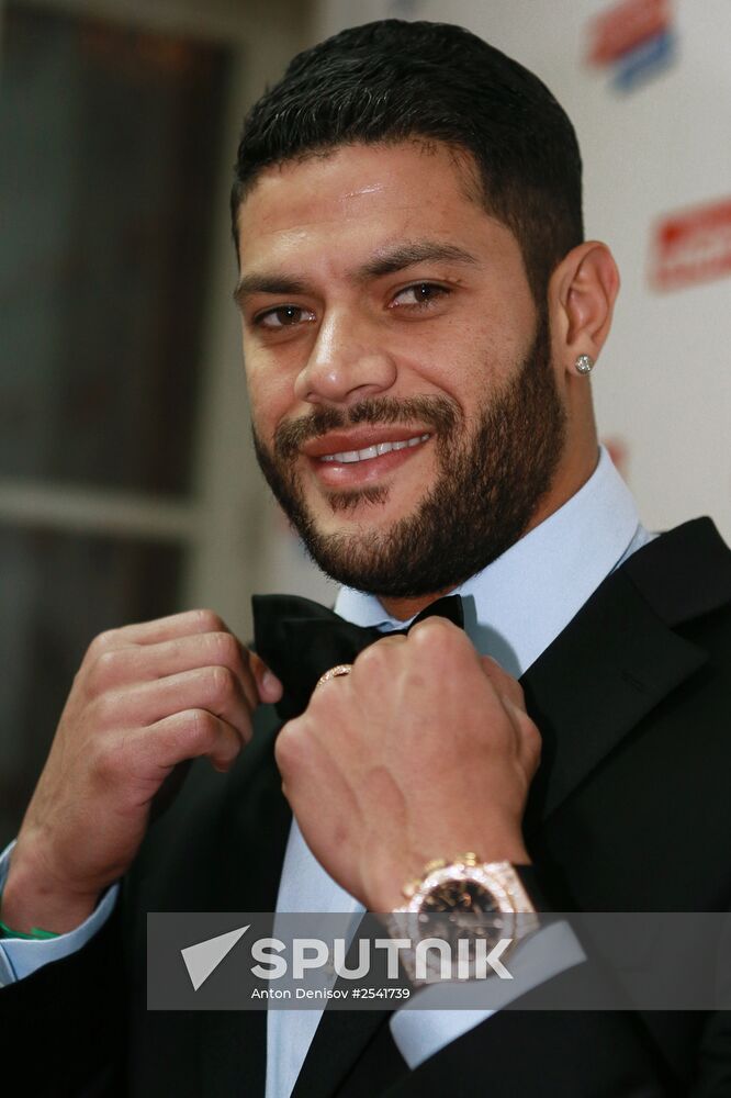 Hulk awarded Gentleman of the Year - 2014 prize