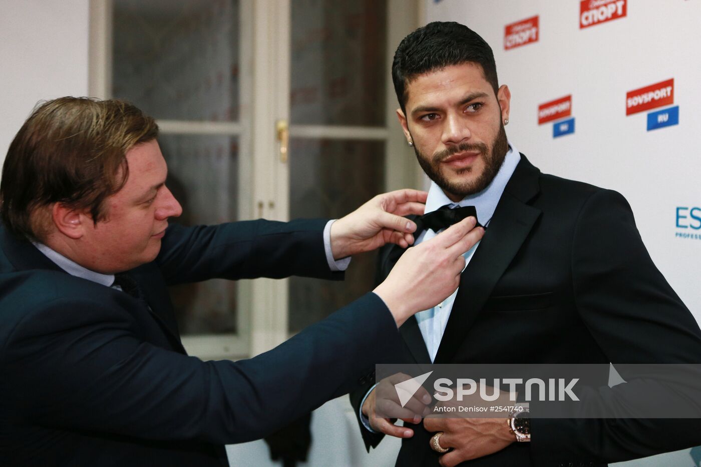 Hulk awarded Gentleman of the Year - 2014 prize