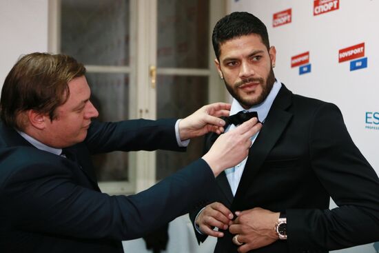 Hulk awarded Gentleman of the Year - 2014 prize