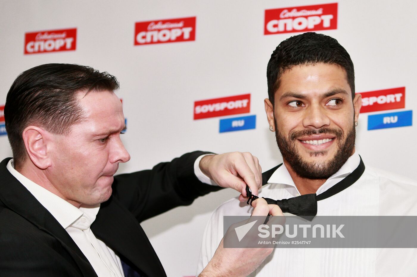 Hulk awarded Gentleman of the Year - 2014 prize
