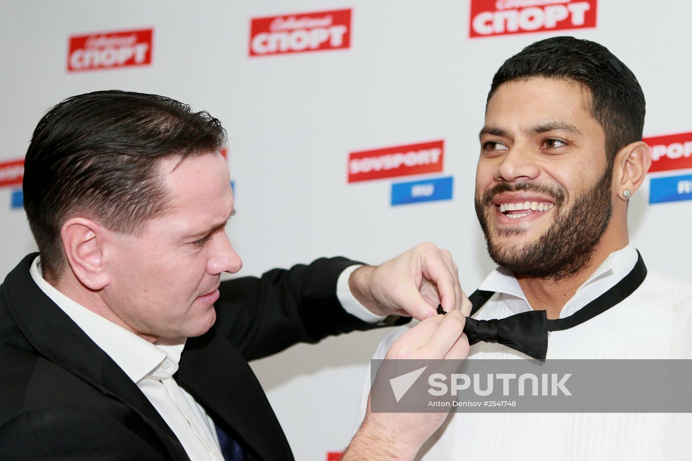 Hulk awarded Gentleman of the Year - 2014 prize
