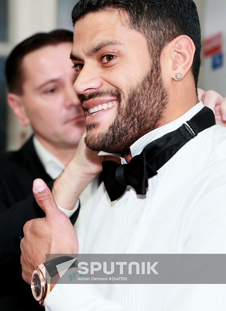 Hulk awarded Gentleman of the Year - 2014 prize