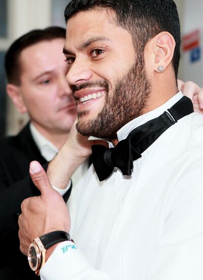 Hulk awarded Gentleman of the Year - 2014 prize