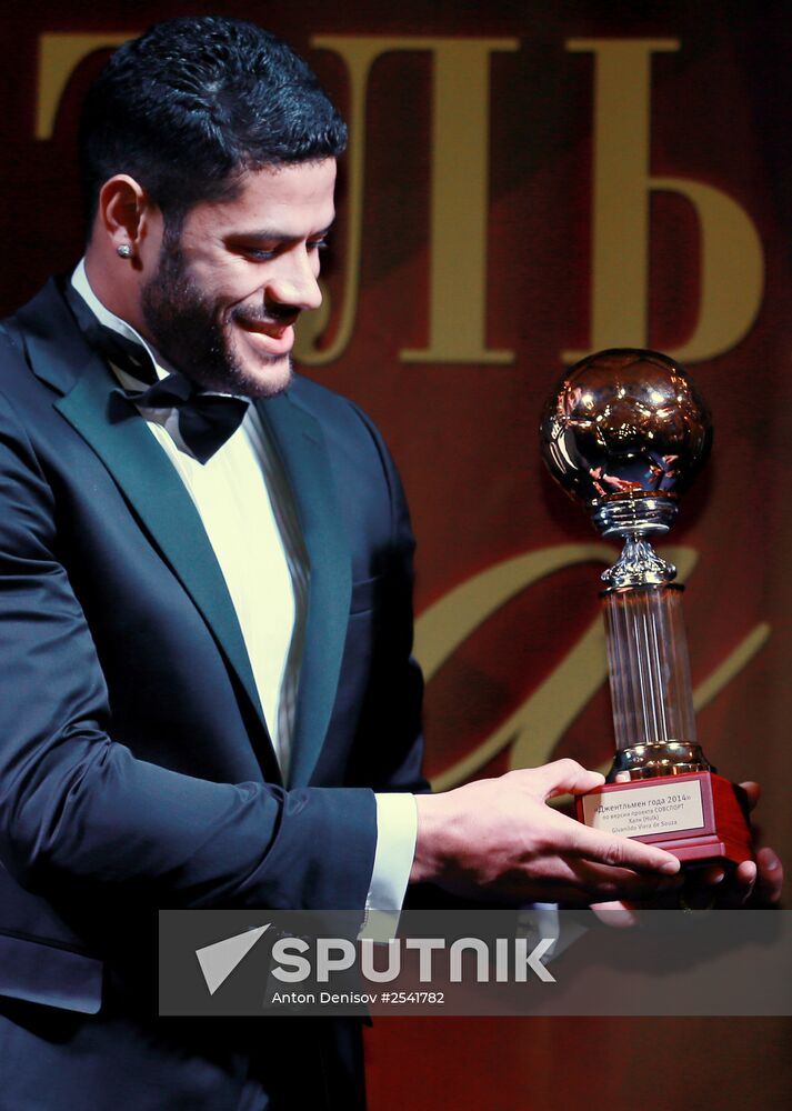 Hulk awarded Gentleman of the Year - 2014 prize