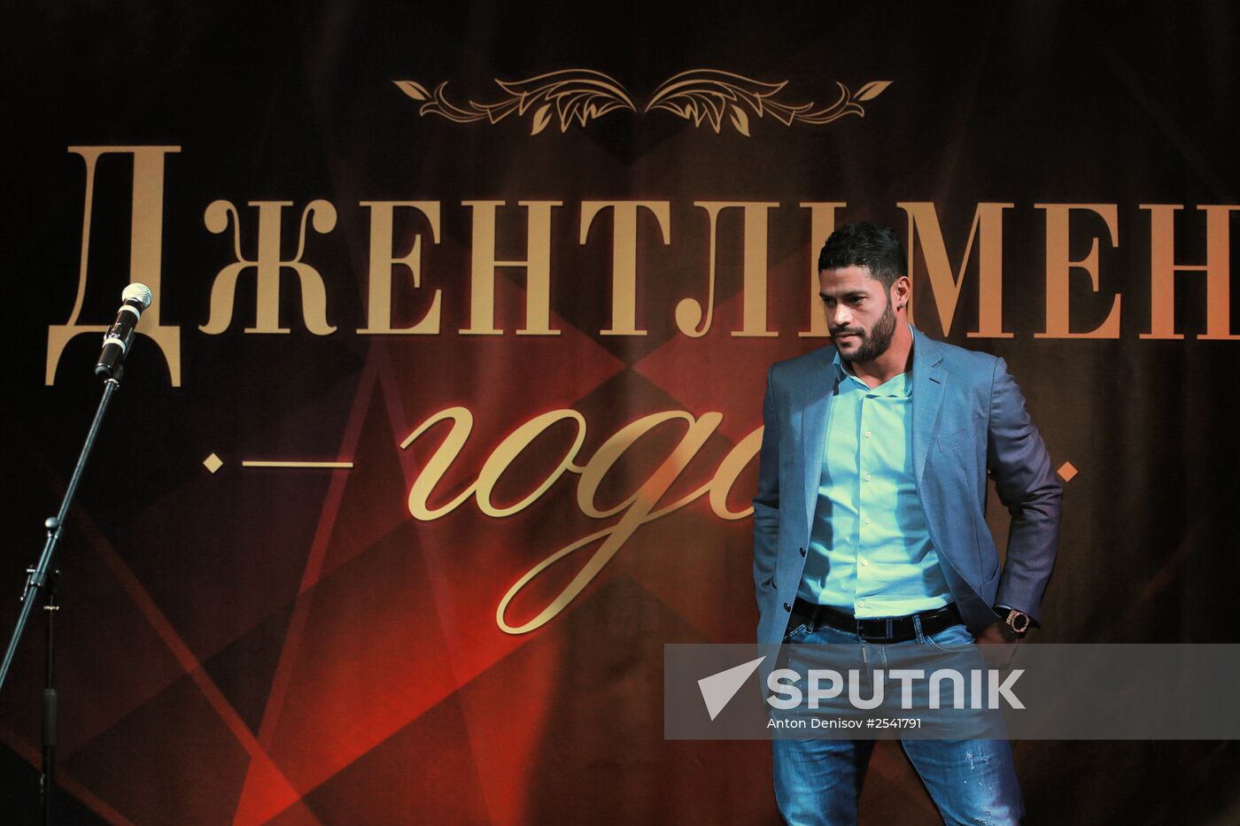 Hulk awarded Gentleman of the Year - 2014 prize