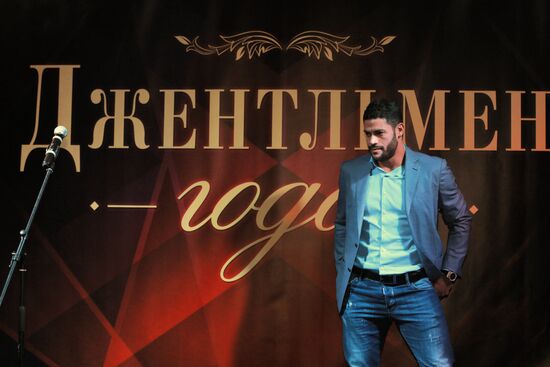 Hulk awarded Gentleman of the Year - 2014 prize