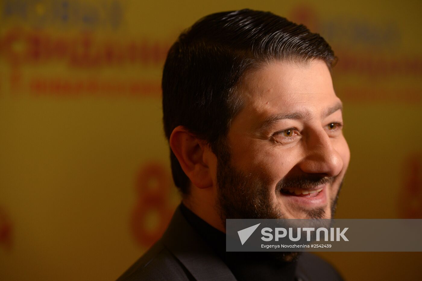 Premiere of Eight First Dates