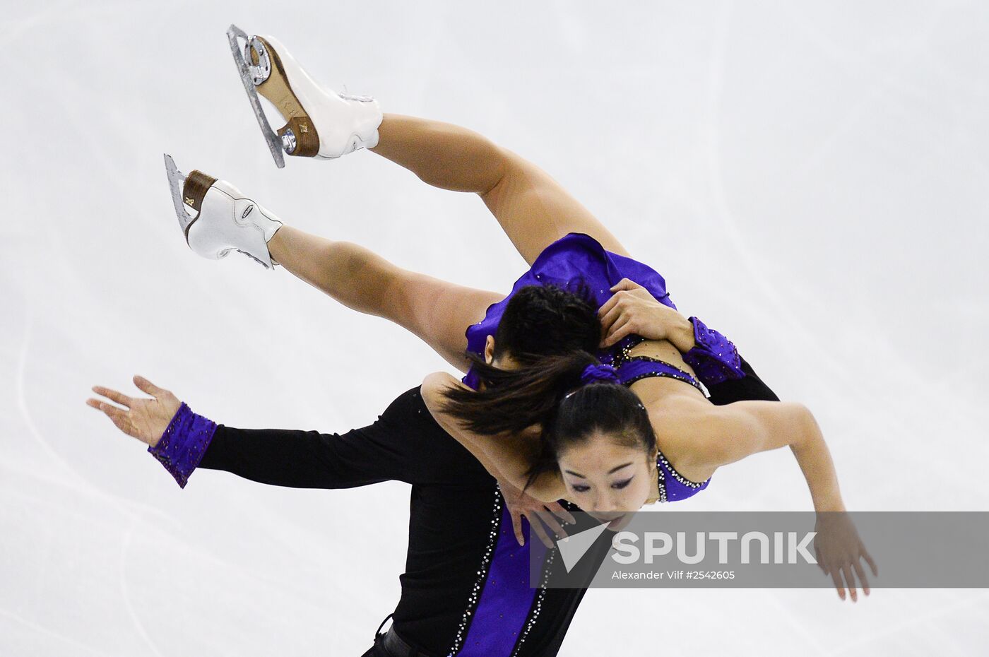 ISU Grand Prix of Figure Skating Final. Pairs. Short program