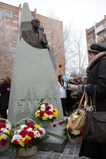 Monument to Sakharov unveiled in Nuzhny Novgorod