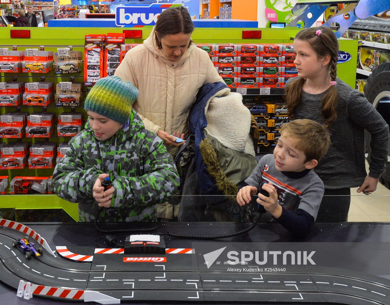 Detsky Mir Department Store in run-up to New Year