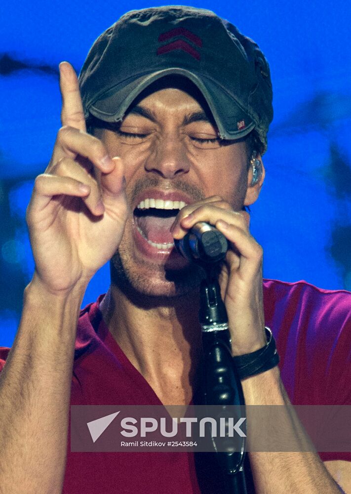 Concert by Enrique Iglesias