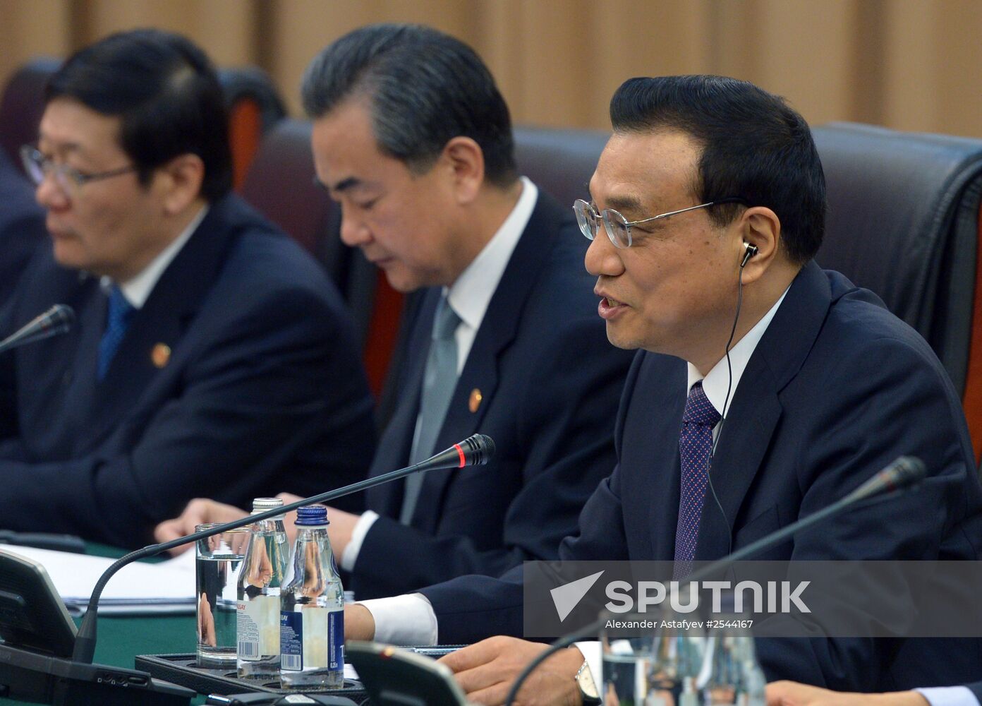 Dmitry Medvedev participates in SCO Council meeting