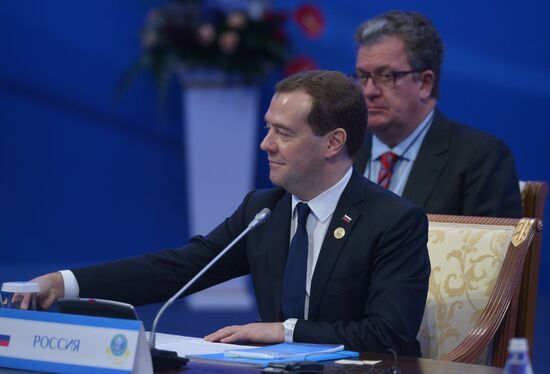 Dmitry Medvedev participates in SCO Council meeting