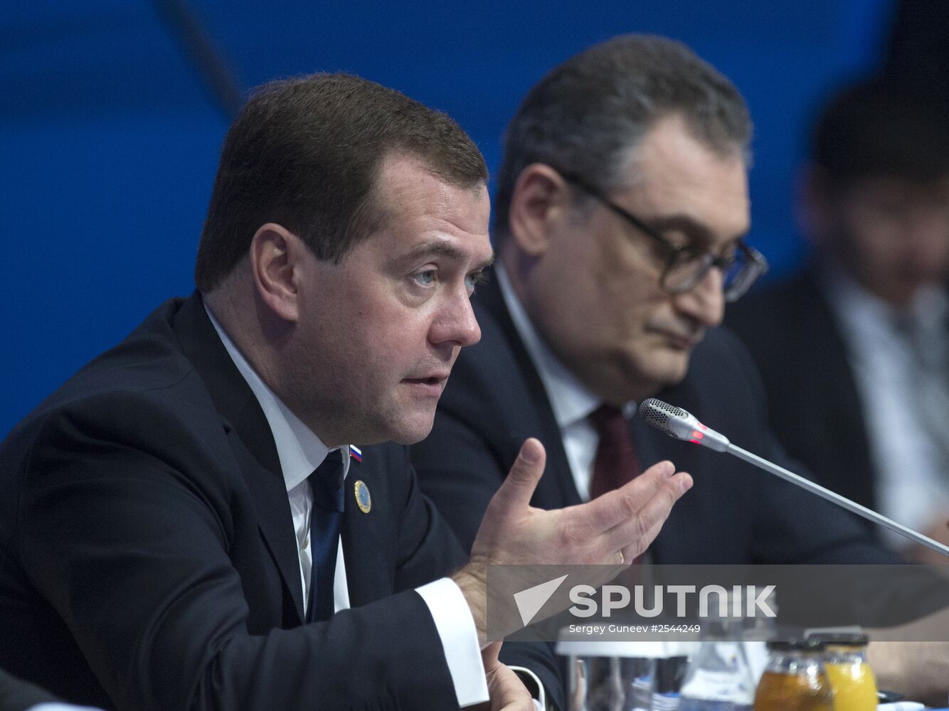 Dmitry Medvedev participates in SCO Council meeting