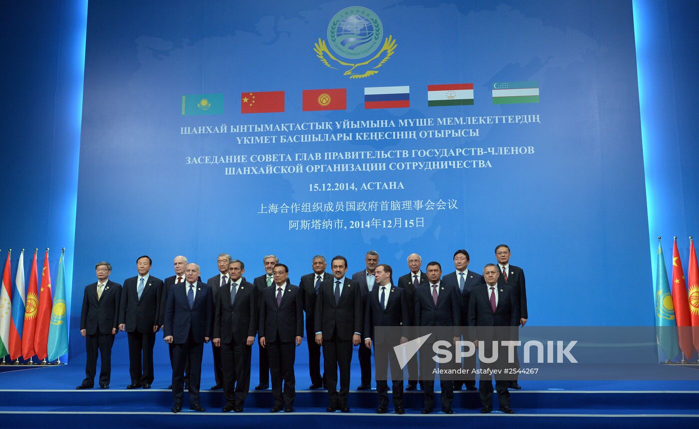 Dmitry Medvedev participates in SCO Council meeting