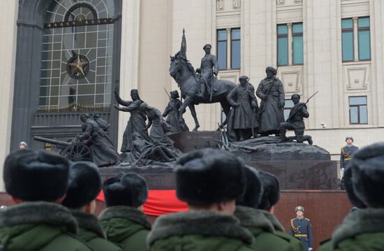 Unveiling sculpture dedicated to Victory in Great Patriotic War