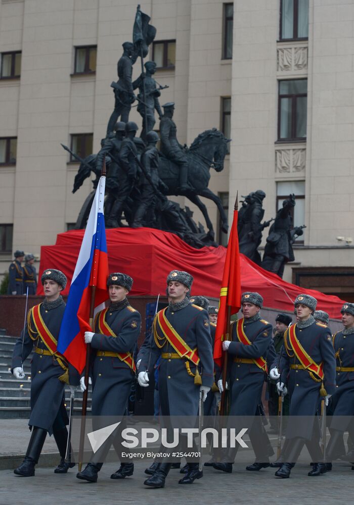 Unveiling sculpture dedicated to Victory in Great Patriotic War