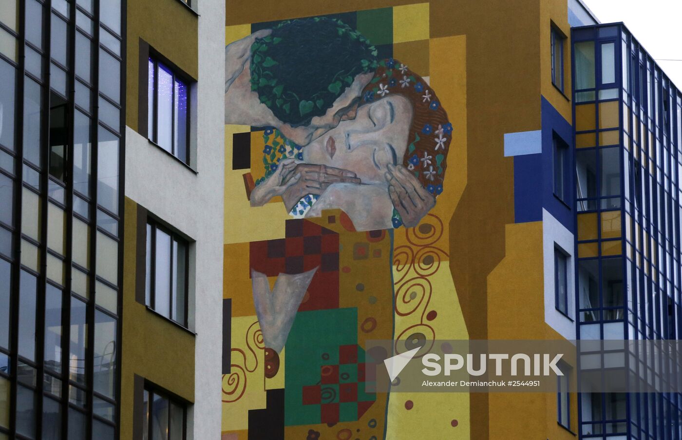 Paintings on walls of buildings in St. Petersburg