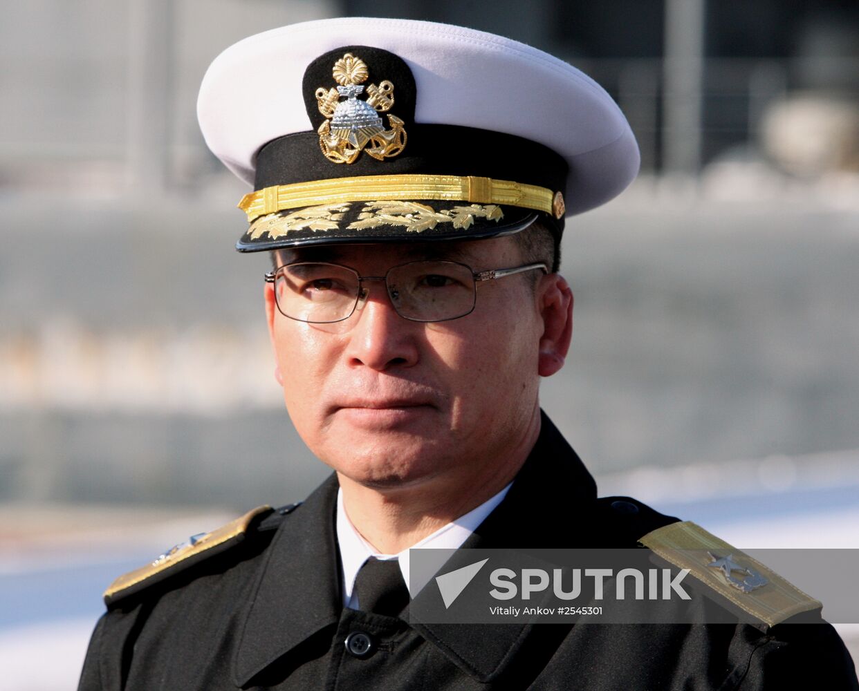 Korean Navy ships arrive at Vladivostok seaport