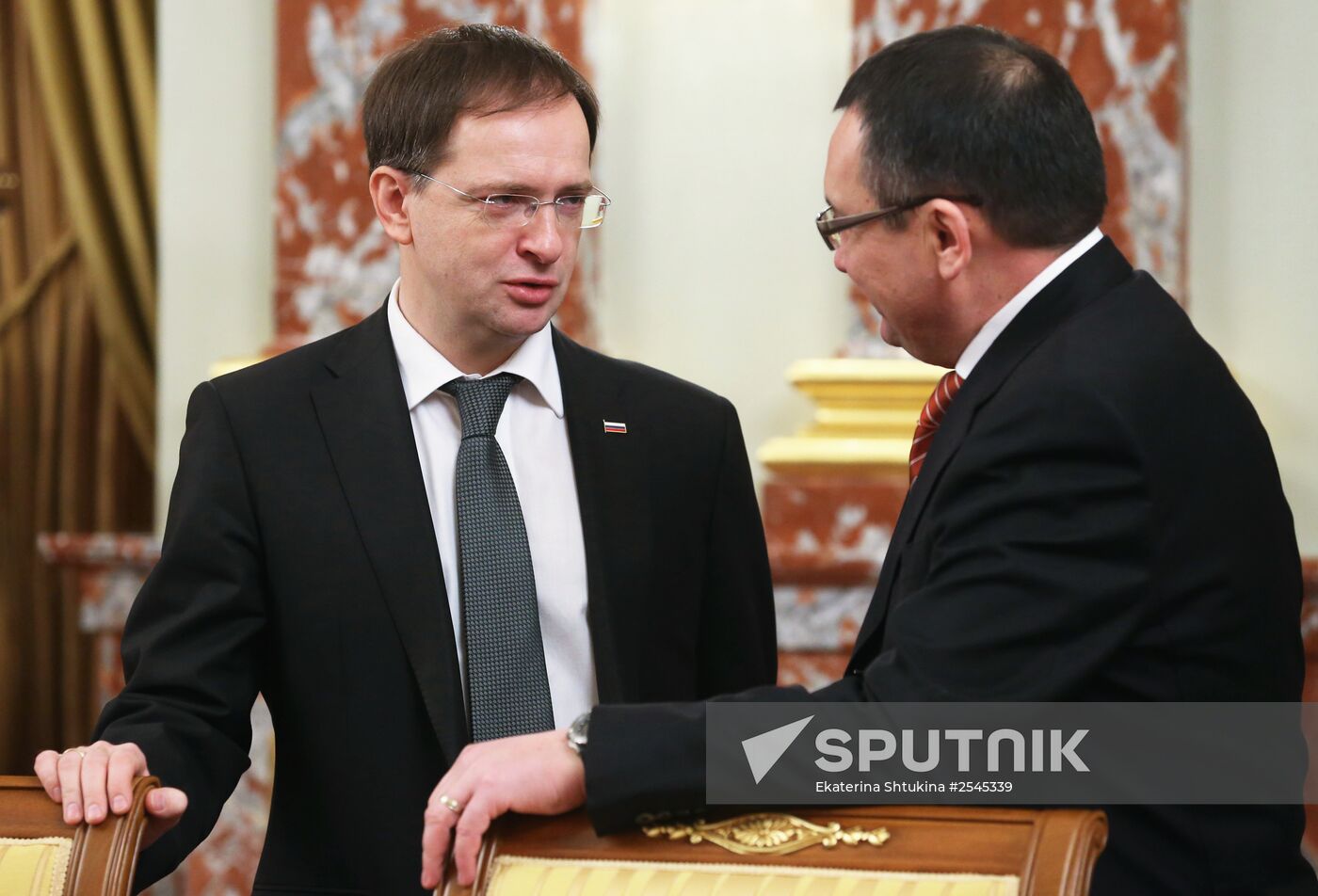 D.Medvedev holds meeting of government