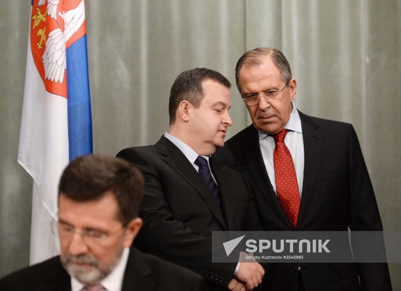 Foreign Minister Sergei Lavrov meets with Serbian counterpart