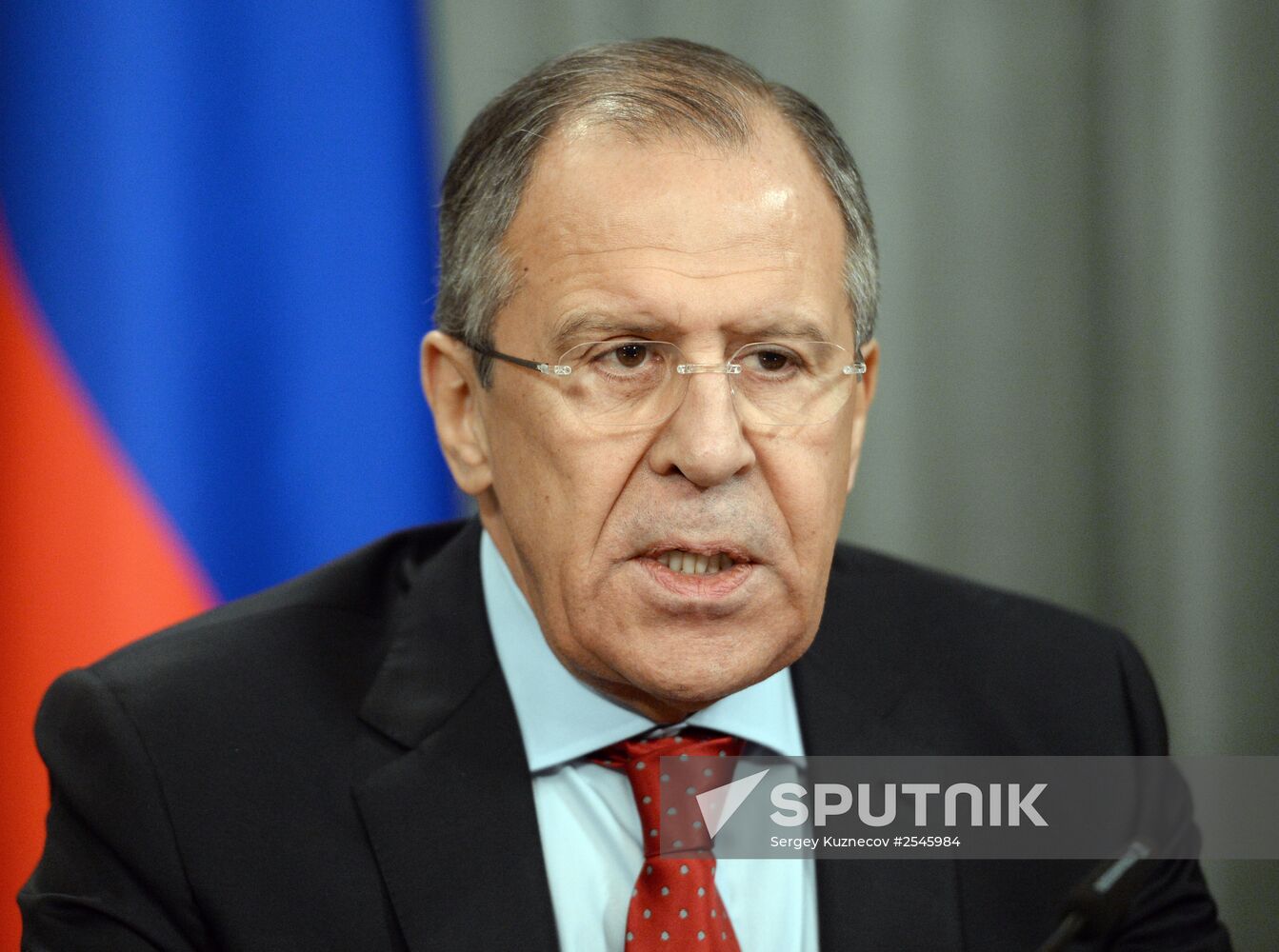 Foreign Minister Sergei Lavrov meets with Serbian counterpart