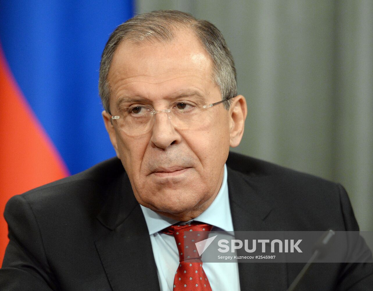 Foreign Minister Sergei Lavrov meets with Serbian counterpart