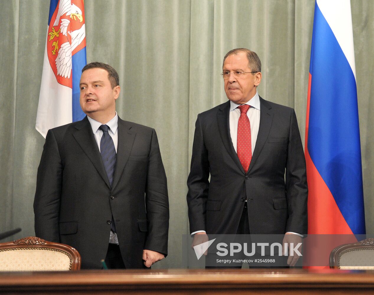 Foreign Minister Sergei Lavrov meets with Serbian counterpart