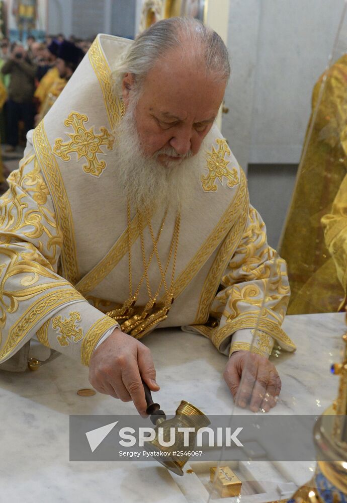 Patriarch Kirill consecrates a church in Moscow Landing Forces headquarters on St. Nicholas Day