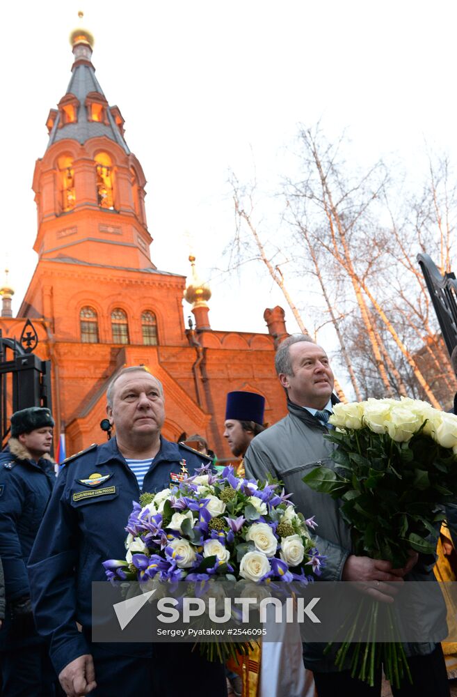 Patriarch Kirill consecrates a church in Moscow Landing Forces headquarters on St. Nicholas Day