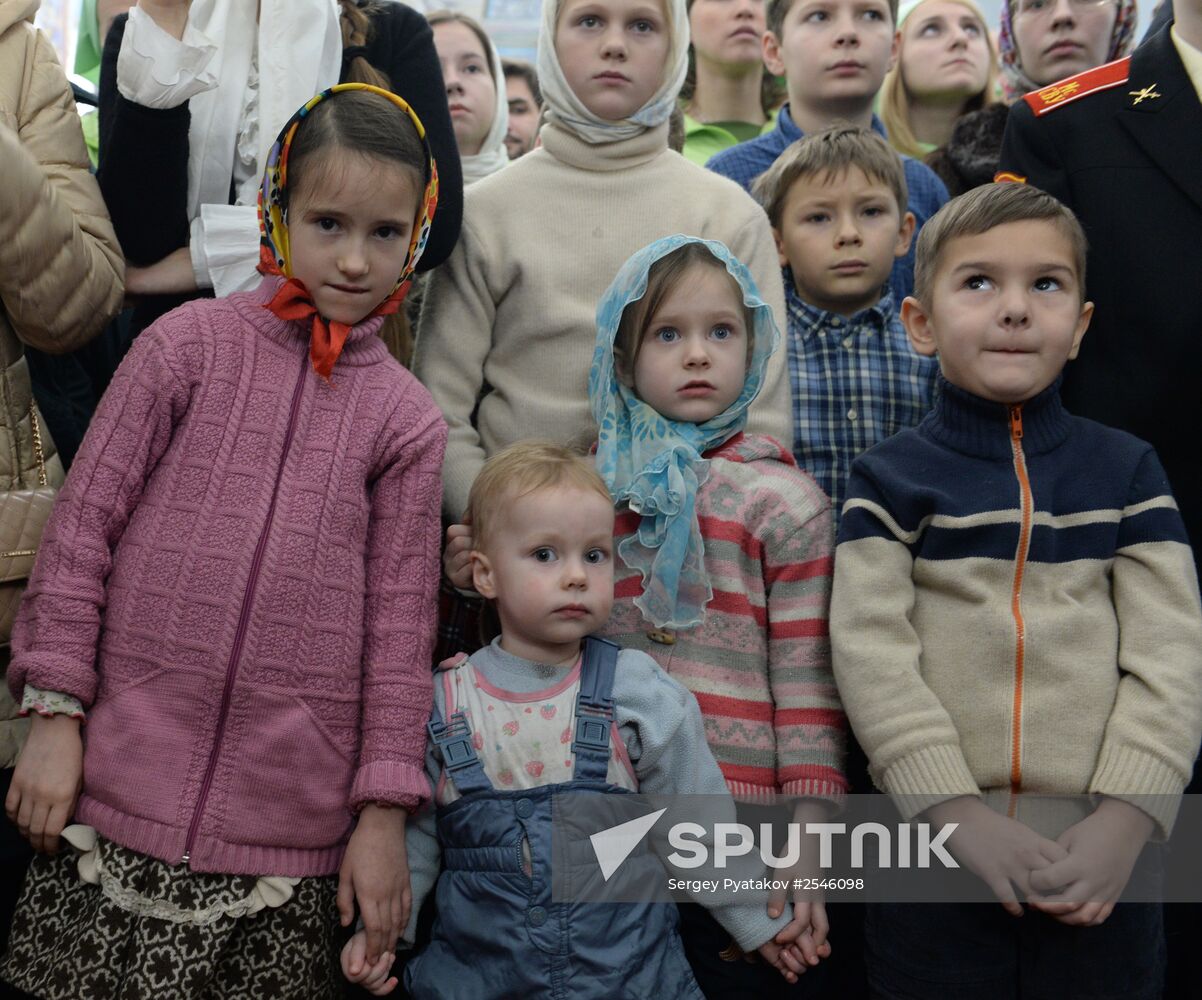 Patriarch Kirill consecrates a church in Moscow Landing Forces headquarters on St. Nicholas Day