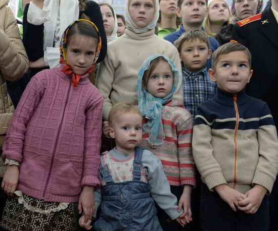 Patriarch Kirill consecrates a church in Moscow Landing Forces headquarters on St. Nicholas Day