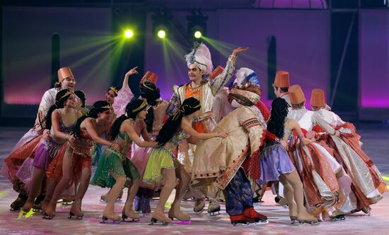 Premiere of Aladdin and Master of Fire ice show