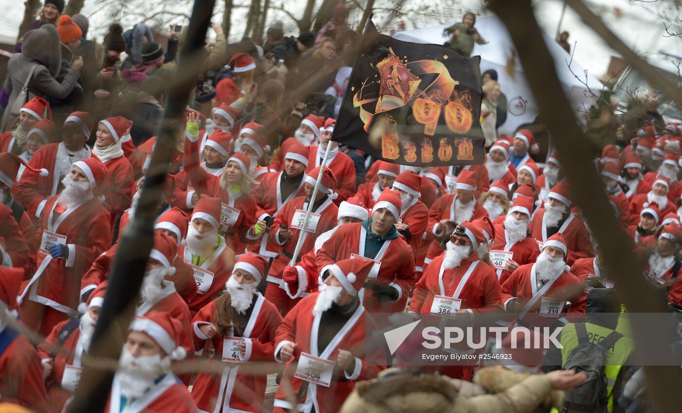 Santa Claus Happy Run in Moscow