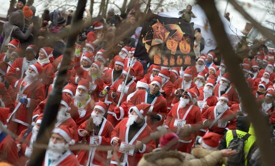 Santa Claus Happy Run in Moscow