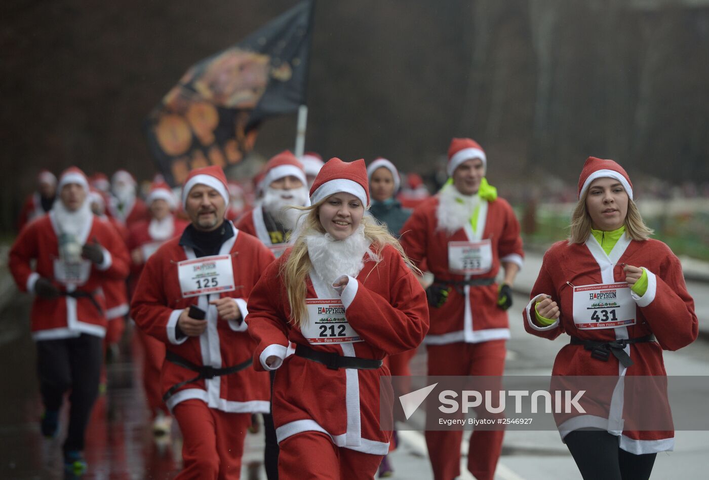 Santa Claus Happy Run in Moscow