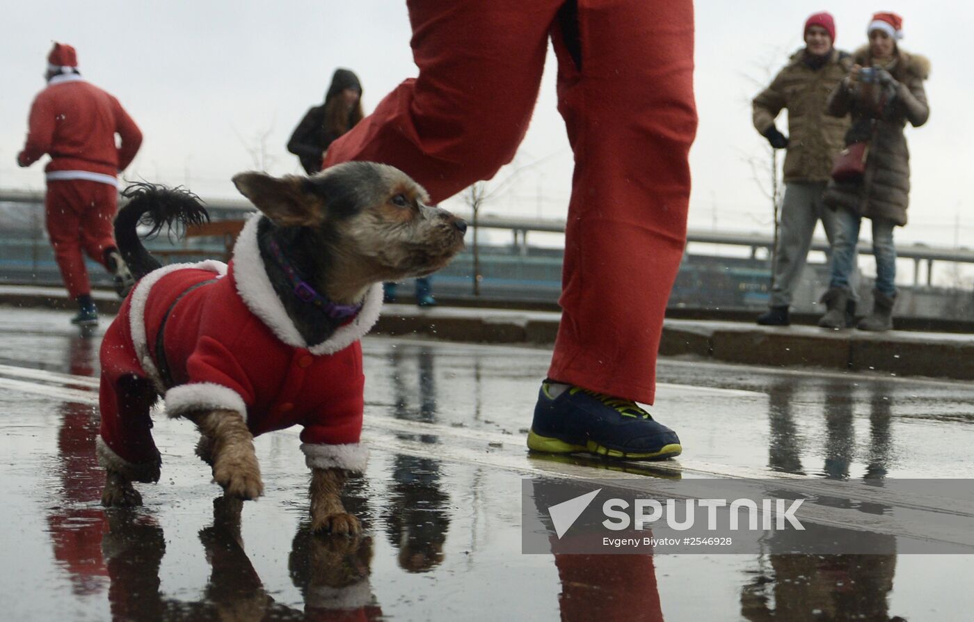 Santa Claus Happy Run in Moscow