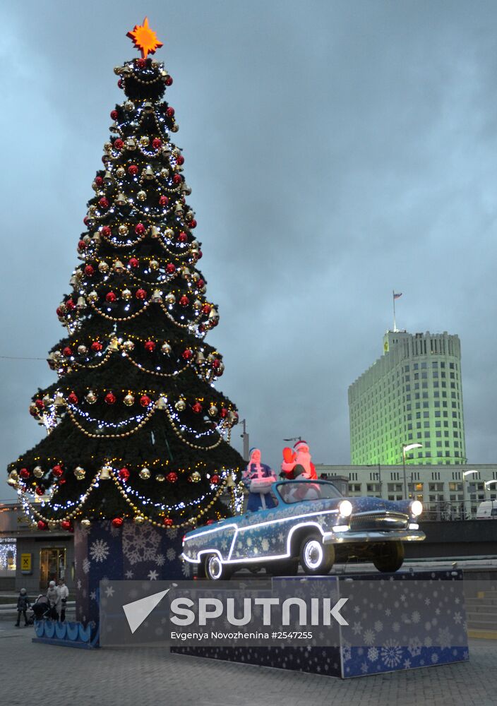 New Year's installations in Moscow