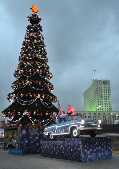 New Year's installations in Moscow